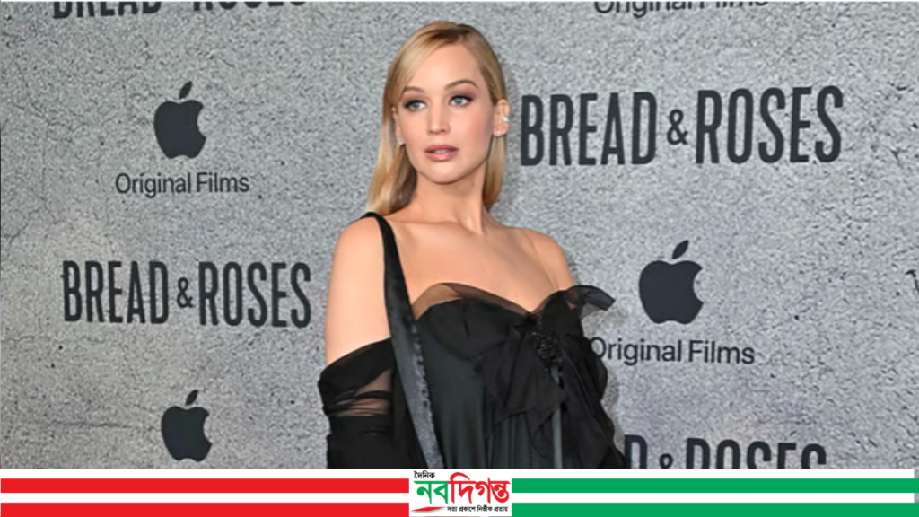 অচেনা অভিনেতার সঙ্গে অন্তরঙ্গ দৃশ্য করা সহজ...