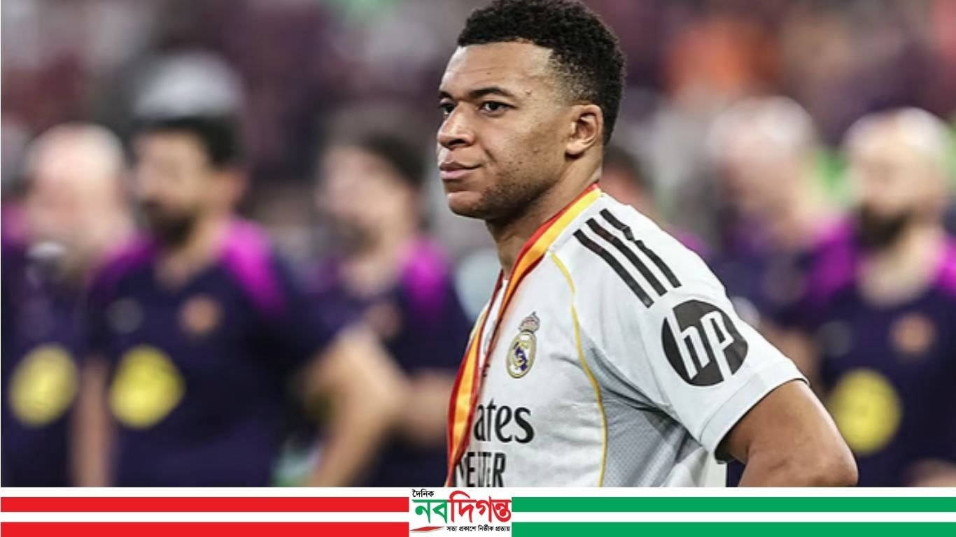 বার্সেলোনাকে ‘গার্ড অব অনার’ দিতে নিষেধ করলেন এমবাপ্পে