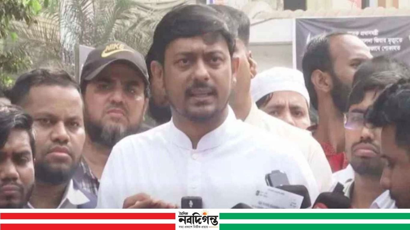 ভোটকেন্দ্র দখল করলে একজনও বাড়ি ফিরতে পারবেন না: নাসীরুদ্দীন পাটওয়ারী