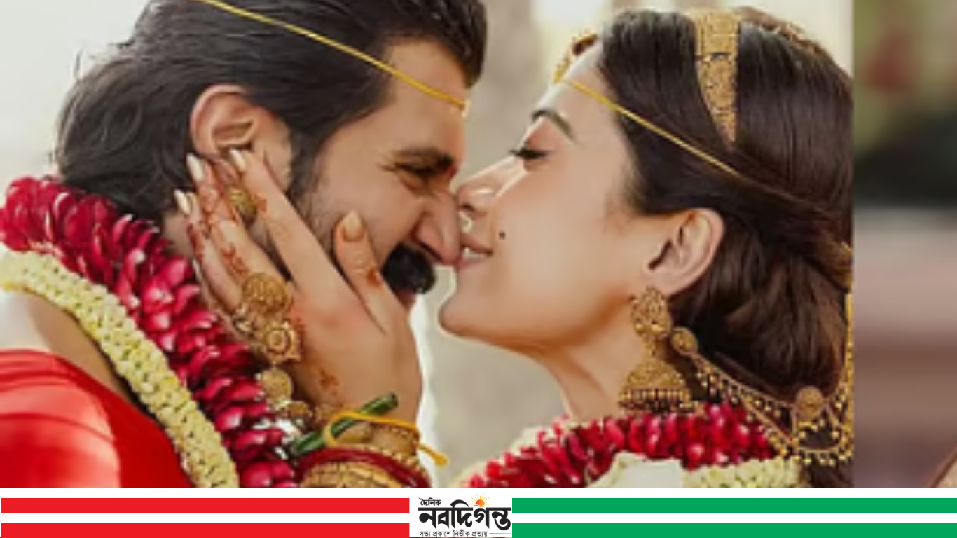 বাড়ি-গাড়িতে বিলাসী জীবন রাশমিকার নামে ভারতের বিভিন্ন শহরে একাধিক সম্পত্তি রয়েছে। বেঙ্গালুরুতে প্রায় আট কোটি রুপির বাড়ি। হায়দরাবাদ, মুম্বাই ও গোয়ায় সম্পত্তি রয়েছে। এ ছাড়া কর্ণাটকে নিজ শহর কুর্গে (কোডাগু) প্রায় আট কোটি রুপির ভিলা রয়েছে। কুর্গের বিরাজপেট এলাকায় সবুজে ঘেরা আধুনিক নকশার একতলা বাড়িটি তাঁর বিশেষ পছন্দের। প্রকৃতির কাছে থাকার জন্যই তিনি জায়গাটি বেছে নিয়েছেন বলে জানা গেছে। গাড়ির সংগ্রহেও রয়েছে বিলাসের ছাপ—রেঞ্জ রোভার স্পোর্ট, অডি কিউ৩, মার্সিডিজ–বেঞ্জ সি-ক্লাস, টয়োটা ইনোভা ও হুন্দাই ক্রেটা। ২০২৪ সালে রাশমিকা ফোর্বস ইন্ডিয়ার ‘৩০ আন্ডার ৩০’ তালিকায় স্থান পান, যা তরুণ প্রভাবশালী তারকা হিসেবে তাঁর অবস্থান আরও সুদৃঢ় করে। বিজয় দেবরাকোন্ডা ও রাশমিকা মান্দানা বিজয় দেবরাকোন্ডা ও রাশমিকা মান্দানাফাইল ছবি বিজয় দেবেরাকোন্ডা: অভিনয় থেকে ব্যবসা বিজয়ের সম্পদের পরিমাণ ৬৬ থেকে ৭০ কোটি রুপির মধ্যে বলে বিভিন্ন প্রতিবেদনে উল্লেখ রয়েছে। প্রতি ছবিতে পারিশ্রমিক নেন ১২ থেকে ১৫ কোটি রুপি। ব্র্যান্ড এনডোর্সমেন্ট থেকেও বড় অঙ্কের আয় হয় তাঁর। সামাজিক যোগাযোগমাধ্যমে স্পনসর পোস্টের জন্যই নেন প্রায় ৪০ লাখ রুপি। আরও পড়ুন আট বছরে রাশমিকা–বিজয়ের জীবনে যা হলো ২৬ ফেব্রুয়ারি ২০২৬ আট বছরে রাশমিকা–বিজয়ের জীবনে যা হলো নিজস্ব স্ট্রিটওয়্যার ব্র্যান্ড রয়েছে বিজয়ের। হায়দরাবাদ ব্ল্যাকহকস ভলিবল দলের সহমালিকানাও আছে। অভিনয়ের পাশাপাশি ফ্যাশন, ক্রীড়া ও রিয়েল এস্টেটে বিনিয়োগ করে আয়ের উৎস বহুমুখী করেছেন তিনি। হায়দরাবাদের জুবিলি হিলসে প্রায় ১৫ কোটি রুপির বিলাসবহুল বাংলো রয়েছে বিজয়ের। গাড়ির তালিকায় আছে—বিএমডব্লিউ ৫ সিরিজ, ফোর্ড মাস্ট্যাং, ভলভো এক্সসি৯০ ও রেঞ্জ রোভার। প্রতিবেদন অনুযায়ী, প্রায় ৩০ কোটি রুপির একটি প্রাইভেট জেটও রয়েছে তাঁর, যা তাঁর বিলাসী সম্পদের তালিকায় বিশেষ সংযোজন। ১৩০ কোটির পাওয়ার কাপল দুজনের সম্পদ মিলিয়ে মোট মূল্য ১৩০ কোটির বেশি। দক্ষিণি চলচ্চিত্রে তরুণ প্রজন্মের সবচেয়ে প্রভাবশালী ও ধনী তারকা জুটির একটি হয়ে উঠছেন তাঁরা। আজ সকালে শুভ মুহূর্তে তেলেগু রীতিতে বিয়ের আনুষ্ঠানিকতা শেষ হয়। সন্ধ্যায় কনে অর্থাৎ রাশমিকার পরিবার কোডাভা প্রথা অনুযায়ী বাকি রীতি পালন করে। পরে বাংলাদেশ সময় সন্ধ্যা সাতটার দিকে বিয়ের ছবি প্রকাশ করেন রাশমিকা।