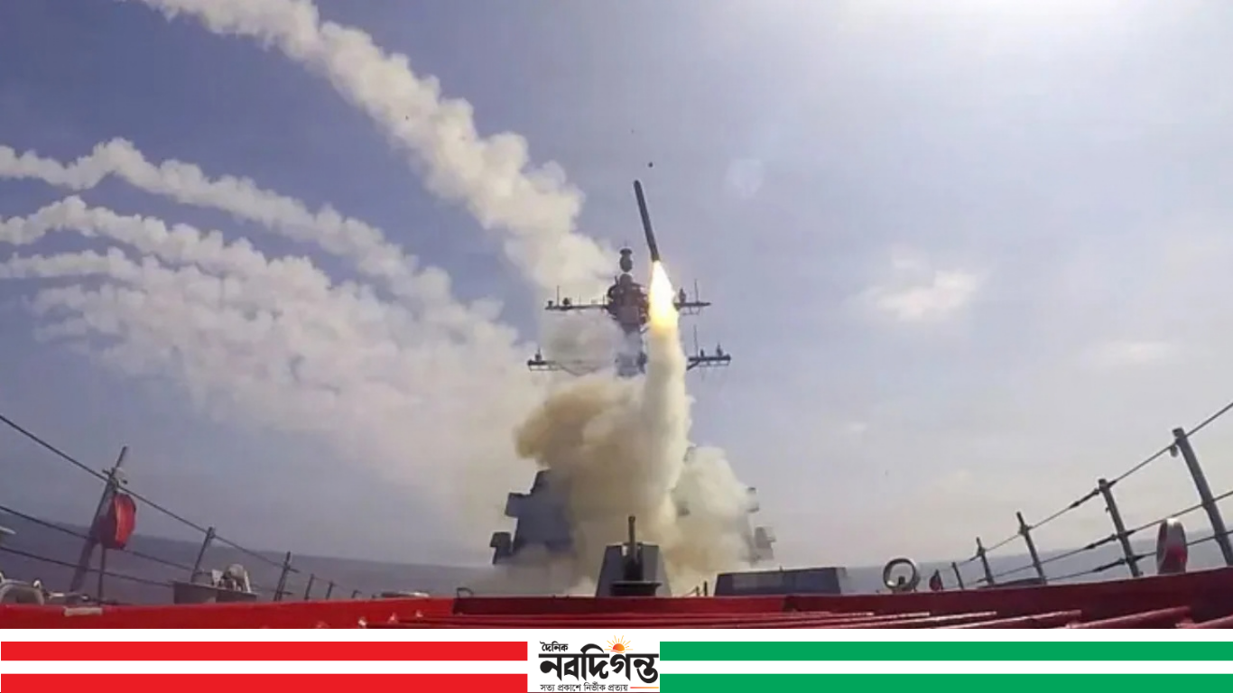 ইরান ও যুক্তরাষ্ট্রের অস্ত্রভান্ডার কমে কি আসছে