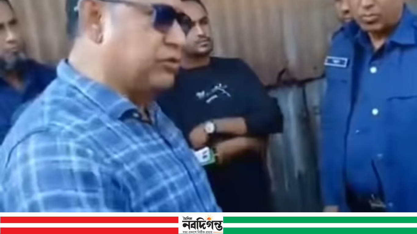 ম্যাজিস্ট্রেটের সঙ্গে তর্কে জড়িয়ে বরখাস্ত ইউপি চেয়ারম্যানকে স্বপদে বহাল, ইউএনওর বদলি