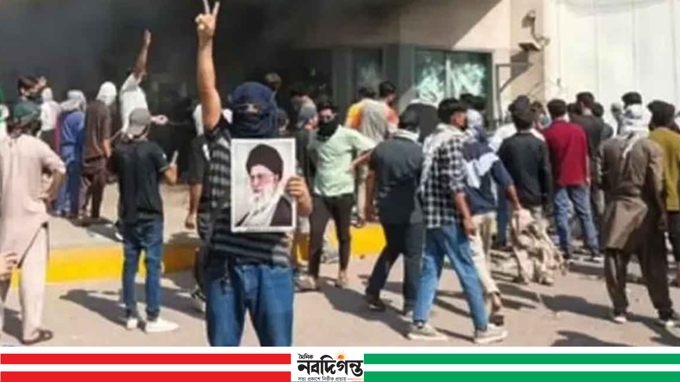 খামেনি হত্যাকাণ্ডে পাকিস্তান জুড়ে সহিংসতা, নিহত ২৩