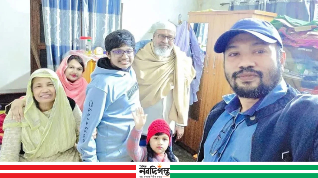 গাছের সঙ্গে প্রাইভেটকারের সংঘর্ষে একই পরিবারের তিনজন নিহত