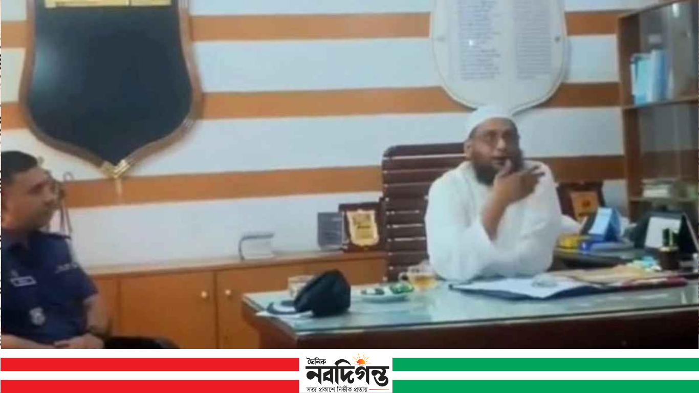 থানায় ওসির চেয়ারে বসে গেলেন এমপি, ভিডিও ভাইরাল