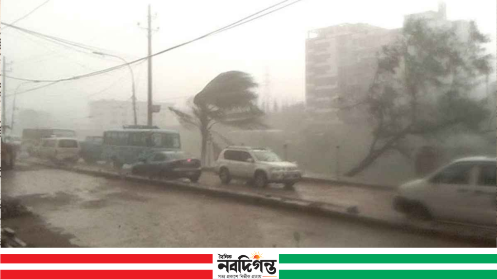 কালবৈশাখীর আশঙ্কা, ঝুঁকিতে একাধিক অঞ্চল 1 কালবৈশাখীর আশঙ্কা, ঝুঁকিতে একাধিক অঞ্চল