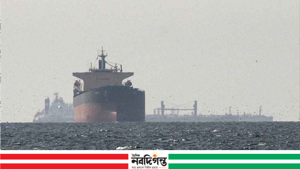 শিগগিরই খুলতে পারে হরমুজ প্রণালি