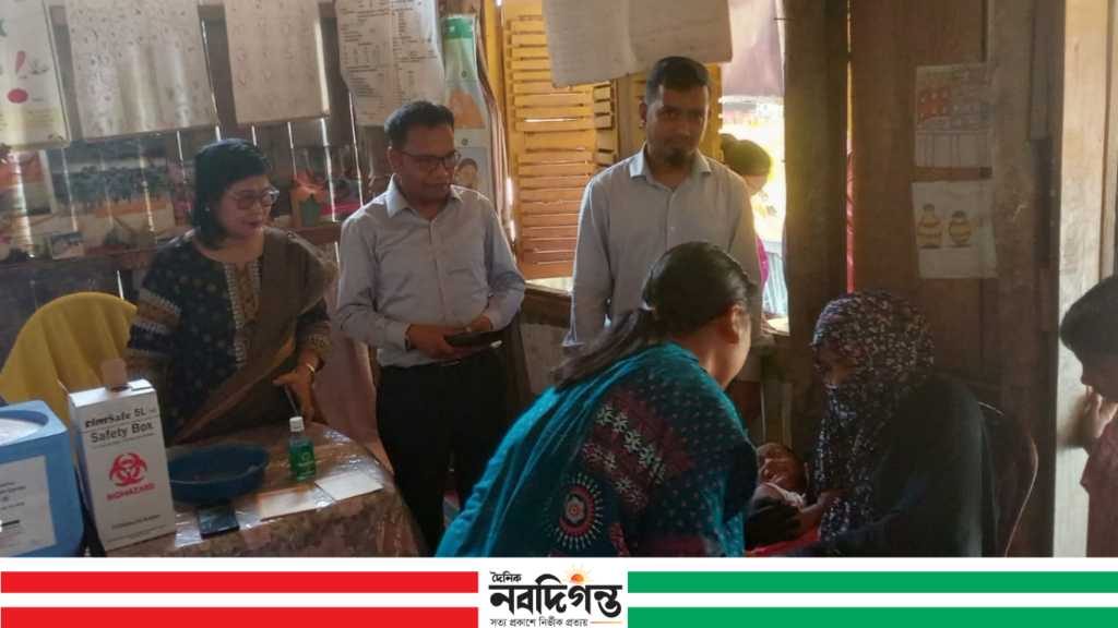 আলীকদমে শিশুদের হাম-রুবেলা টিকাদান কর্মসূচি শুরু