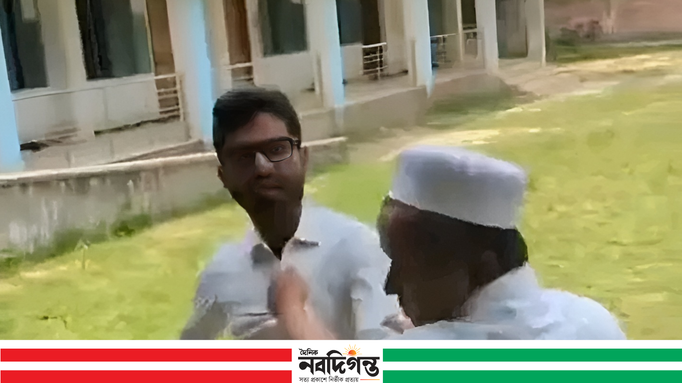 চৌদ্দগ্রামে শিক্ষক লাঞ্চিত, অভিযুক্ত পলাতক