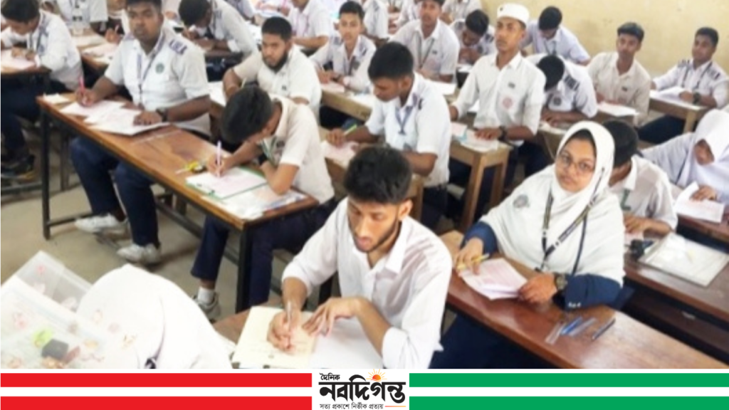 ২০২৭ এস এস সি পরীক্ষায় মাদারীপুরে ৩০টি কেন্দ্রে ১২৫১৮ পরীক্ষার্থীর অংশগ্রহণ