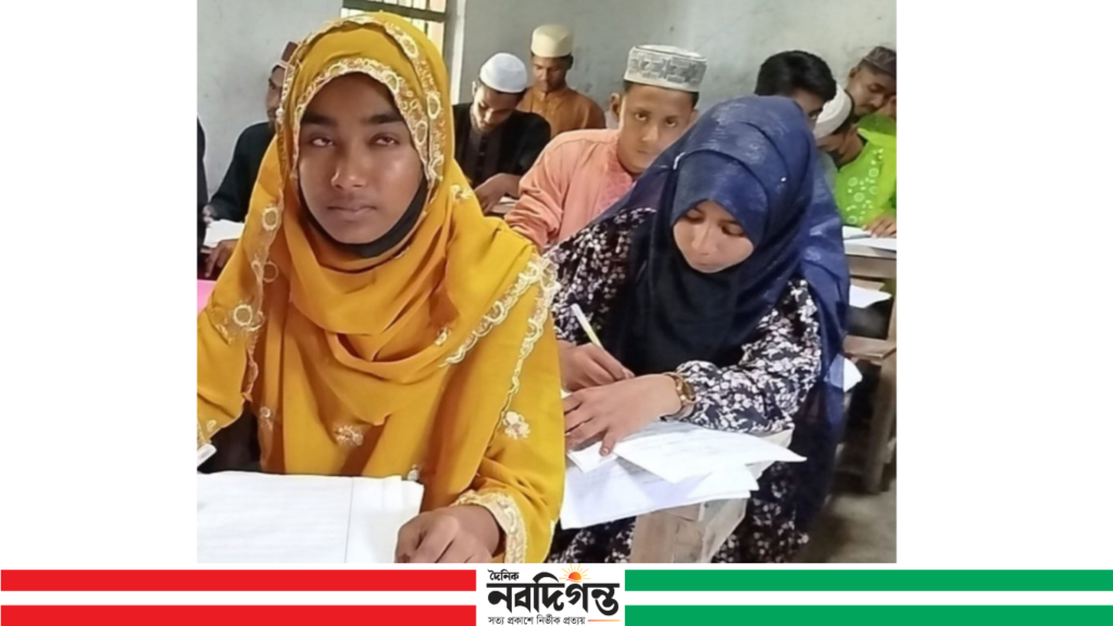 ফুলবাড়ীতে দৃষ্টি প্রতিবন্ধী শিক্ষার্থীর অভিযোগ