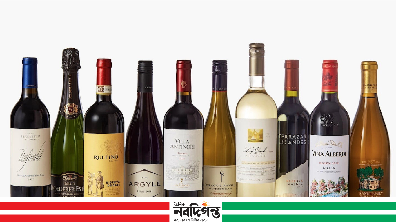 আলীকদমে বিদেশি মদসহ ৩ পর্যটক আটক, কারাদণ্ড ও জরিমানা