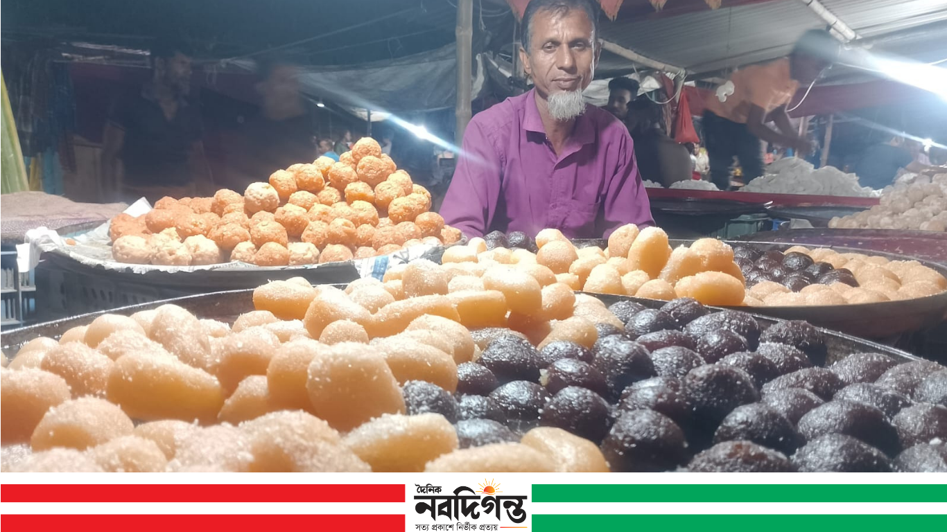 পত্নীতলায় ঐতিহ্যের ছোঁয়ায় যোগী স্থানের মেলা, জনসমাগমে মুখর প্রাঙ্গণ