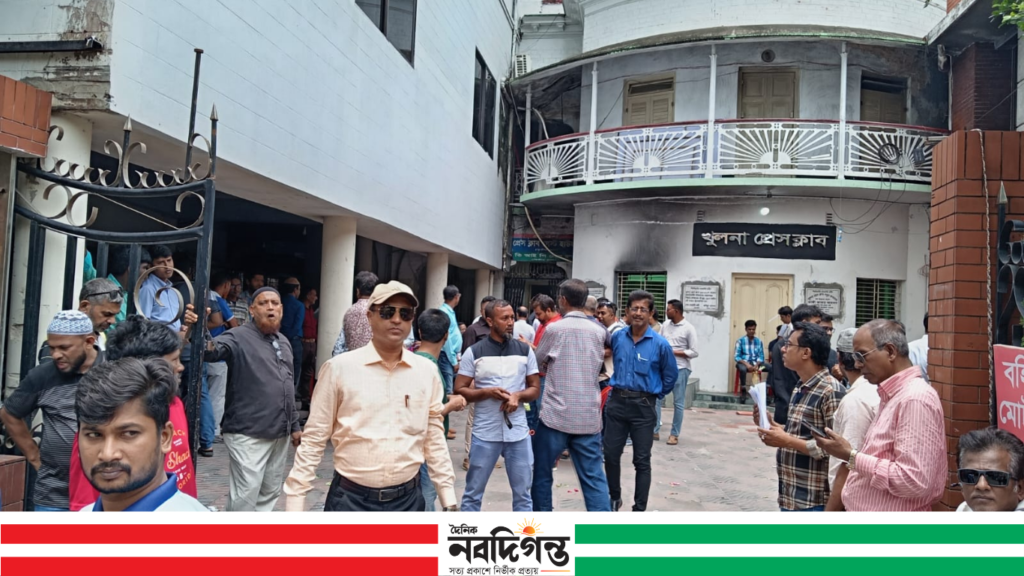 খুলনা প্রেসক্লাব নির্বাচন আজ, উৎসবমুখর পরিবেশে ভোটগ্রহণ