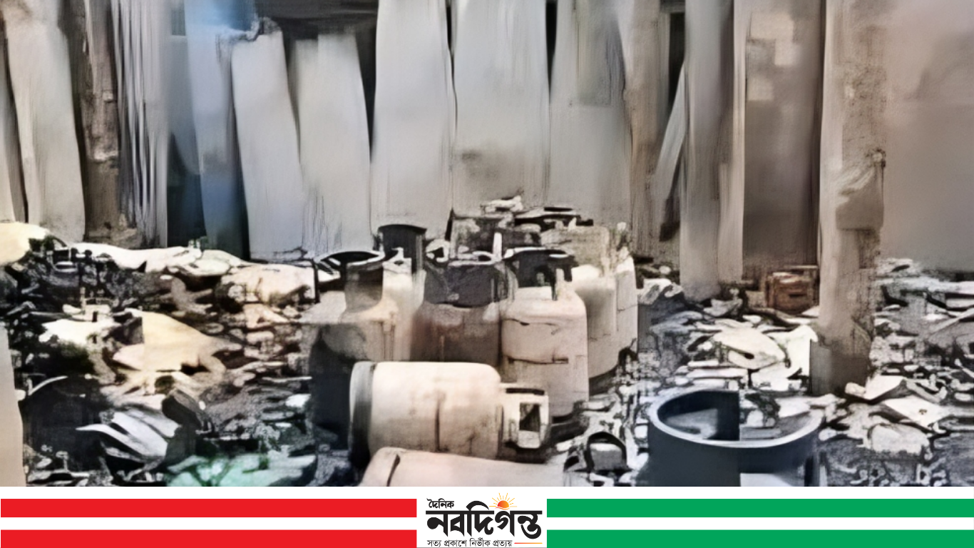 দিরাইয়ে অগ্নিকাণ্ডে ৬ দোকান পুড়ে ছাই, অর্ধকোটি টাকার ক্ষতি
