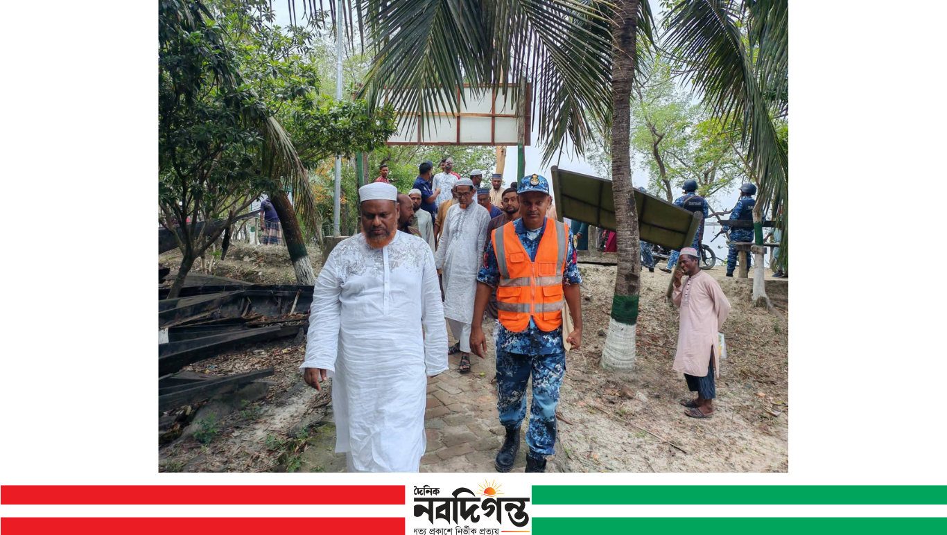 কয়রার প্রত্যন্ত অঞ্চলে মানুষের পাশে এমপি আবুল কালাম আজাদ