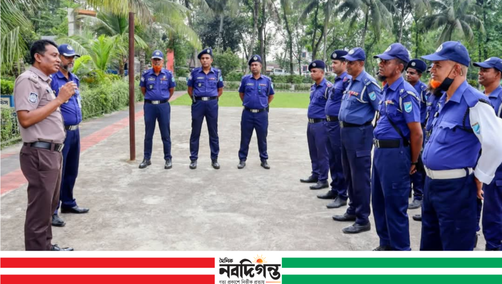 কিশোরগঞ্জে যানজট নিরসনে ট্রাফিক পুলিশের বিশেষ অভিযান শুরু