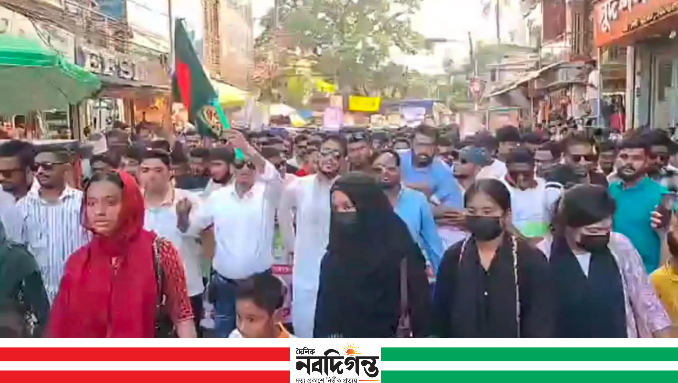 কিশোরগঞ্জ জেলা ছাত্রদলের নতুন নেতৃত্বকে স্বাগত জানিয়ে বর্ণাঢ্য মিছিল