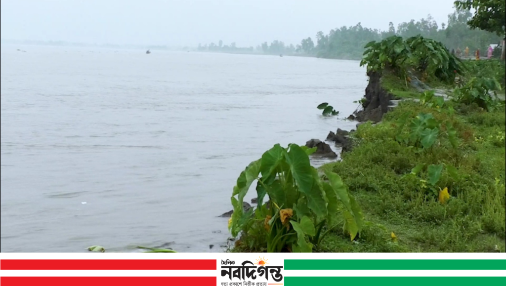 গঙ্গাধর নদীর ভাঙনে হুমকিতে চৌদ্দঘুড়ি ও বালারহাট