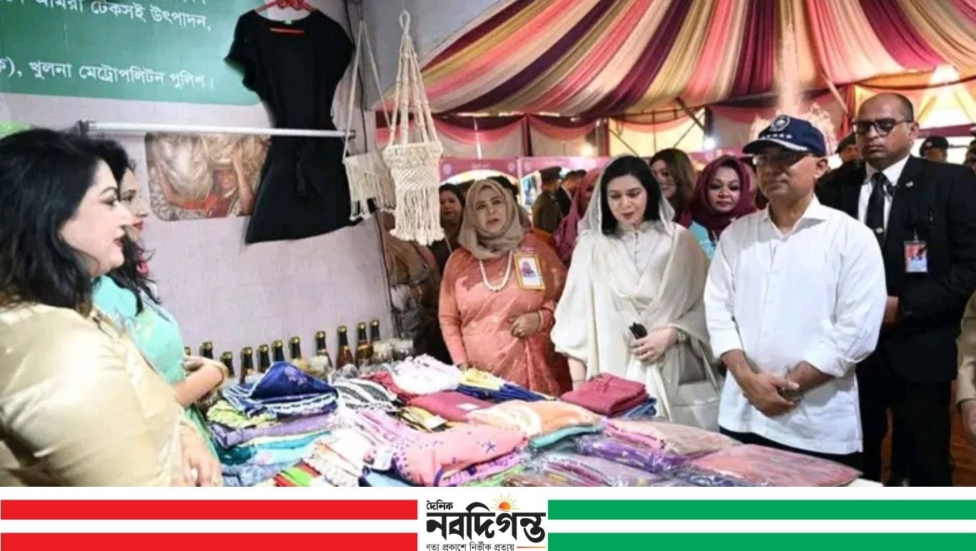প্রধানমন্ত্রী তারেক রহমানের রাজারবাগে পুনাক মেলায় কেএমপি স্টল পরিদর্শন