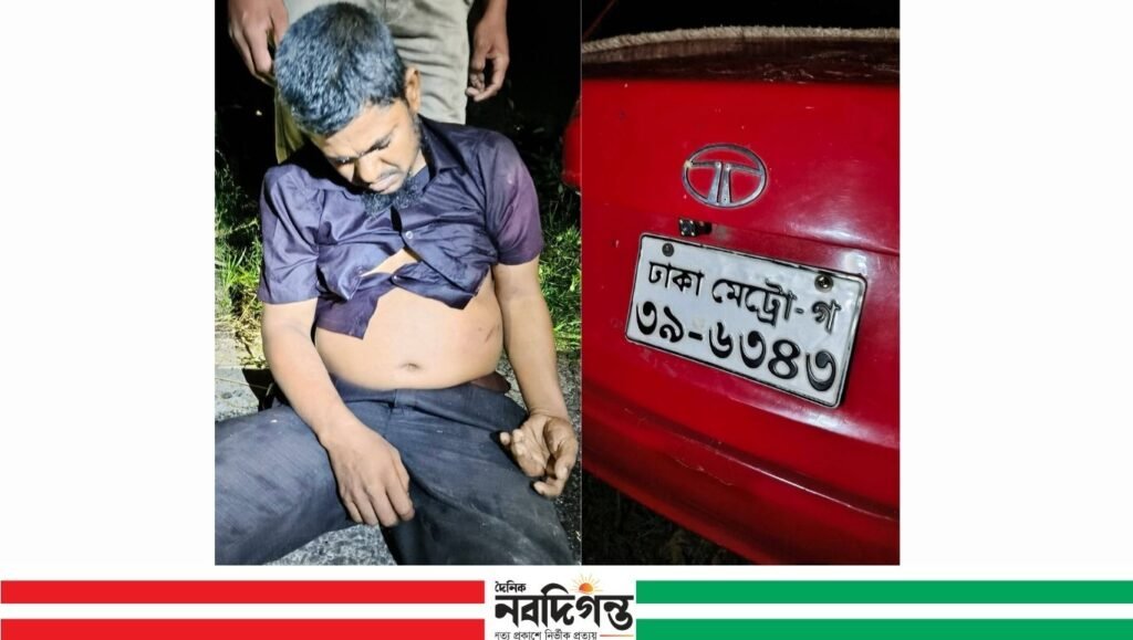 আব্দুল আজিজ, নওগাঁ প্রতিনিধি: নওগাঁর পত্নীতলা উপজেলার নজিপুর-ধামইরহাট আঞ্চলিক মহাসড়কে মাইক্রোবাস নিয়ন্ত্রণ হারিয়ে দুর্ঘটনায় দুইজন নিহত হয়েছেন। রোববার (১০ মে) রাত সাড়ে ৯টার দিকে আমিনাবাদ এলাকার কালা আবর ব্রিজে এ দুর্ঘটনা ঘটে। স্থানীয় সূত্রে জানা যায়, দ্রুতগতির একটি মাইক্রোবাস ধামইরহাটের দিকে যাওয়ার সময় ব্রিজ এলাকায় পৌঁছালে চালক নিয়ন্ত্রণ হারান। এ সময় গাড়িটি সড়কের রেলিংয়ের সঙ্গে সজোরে ধাক্কা খেয়ে দুমড়ে-মুচড়ে যায়। এতে ভেতরে থাকা যাত্রীরা গুরুতর আহত হন। খবর পেয়ে পত্নীতলা ফায়ার সার্ভিসের একটি দল ঘটনাস্থলে পৌঁছে স্থানীয়দের সহায়তায় আহতদের উদ্ধার করে উপজেলা স্বাস্থ্য কমপ্লেক্সে নিয়ে যায়। পরে কর্তব্যরত চিকিৎসক দুজনকে মৃত ঘোষণা করেন। নিহতদের পরিচয় এখনো শনাক্ত করা যায়নি। তাদের মরদেহ বর্তমানে পত্নীতলা উপজেলা স্বাস্থ্য কমপ্লেক্সে রাখা আছে। ফায়ার সার্ভিস ও পুলিশ জানিয়েছে, পরিচয় শনাক্তে কাজ চলছে এবং কেউ স্বজনদের তথ্য জানলে দ্রুত হাসপাতাল বা থানায় যোগাযোগ করতে অনুরোধ করা হয়েছে।