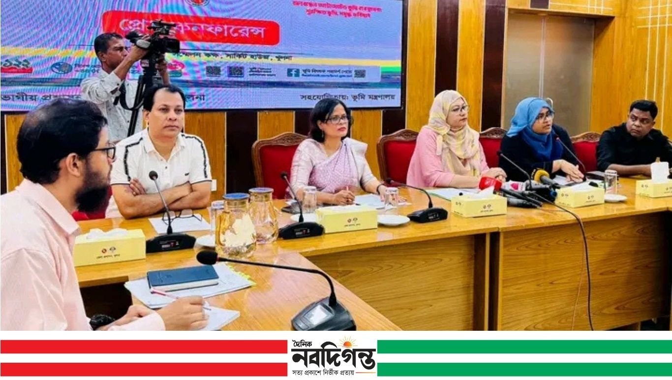 খুলনায় ভূমিসেবা মেলা-২০২৬ উপলক্ষে সংবাদ সম্মেলন অনুষ্ঠিত