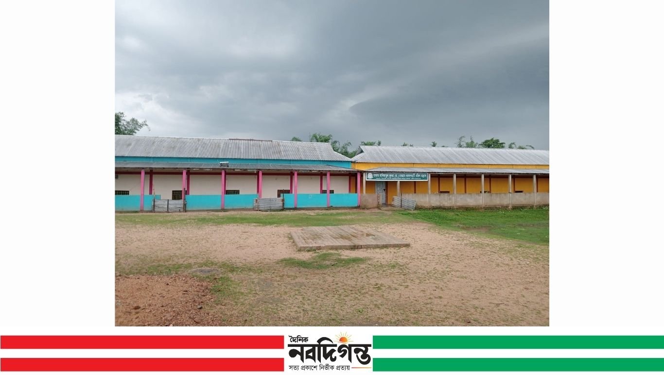 কেন্দ্রীয় পরীক্ষায় চারগ্রাম জাঙ্গালহাটি মহিলা মাদ্রাসার সাফল্য