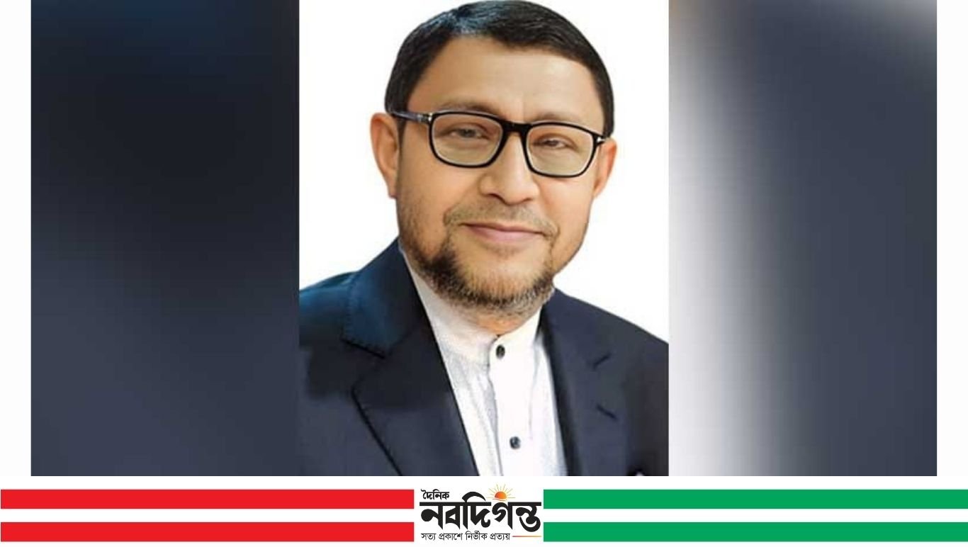 খুলনা মেডিকেলে আগুন, পরিদর্শনে স্বাস্থ্যমন্ত্রী