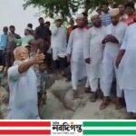 কয়রায় নদীভাঙন ও বাঁধ পরিদর্শনে এমপি আজাদ