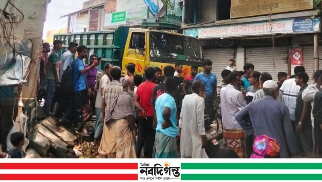নলডাঙ্গায় ট্রাকের চাকায় পিষ্ট হয়ে ১ জন নিহত