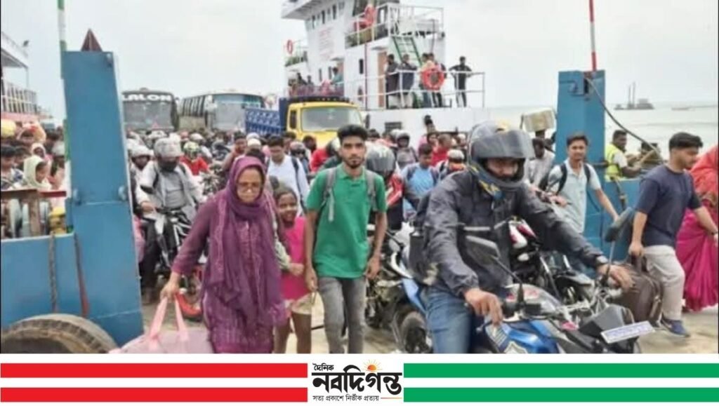ঈদযাত্রায় দৌলতদিয়া ঘাটে স্বস্তি, ভোগান্তি ছাড়াই পারাপার ঘরমুখো মানুষের 1 ঈদযাত্রায় দৌলতদিয়া ঘাটে স্বস্তি, ভোগান্তি ছাড়াই পারাপার ঘরমুখো মানুষের
