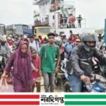 ঈদযাত্রায় দৌলতদিয়া ঘাটে স্বস্তি, ভোগান্তি ছাড়াই পারাপার ঘরমুখো মানুষের