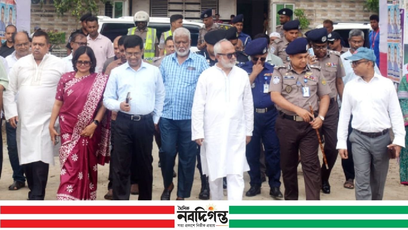 সার্কিট হাউজ মাঠে ঈদের প্রধান জামাতের প্রস্তুতি পরিদর্শন