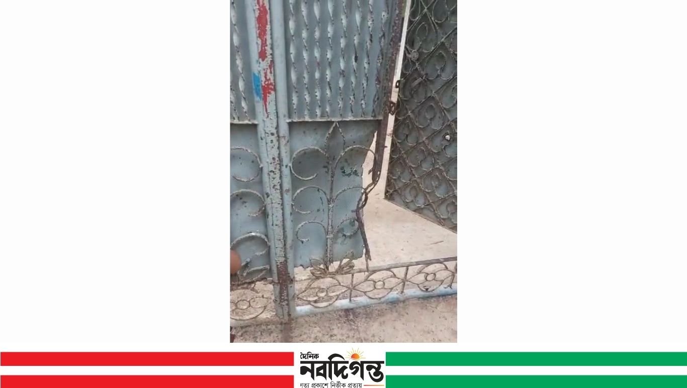 টেকনাফে হোয়াইক্যংয়ে বাড়িতে হামলা-লুট, একজন আটক