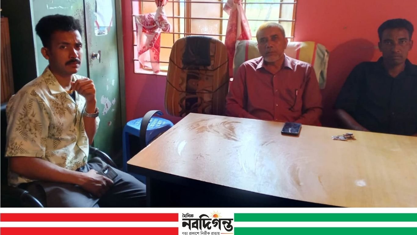 ফকিরপাড়া উচ্চ বিদ্যালয় পরিদর্শনে শিক্ষা ভবনের কর্মকর্তা তানজিম আমিন