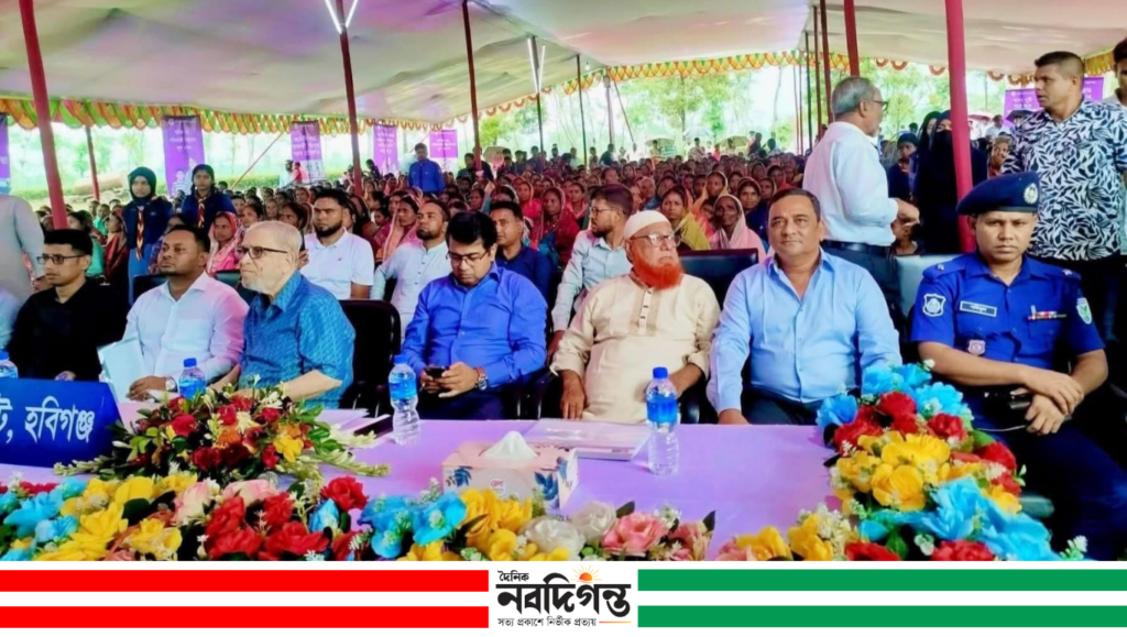 হবিগঞ্জের চন্ডিছড়া চা বাগানে ফ্যামিলি কার্ড উদ্বোধন করেছেন প্রধানমন্ত্রী