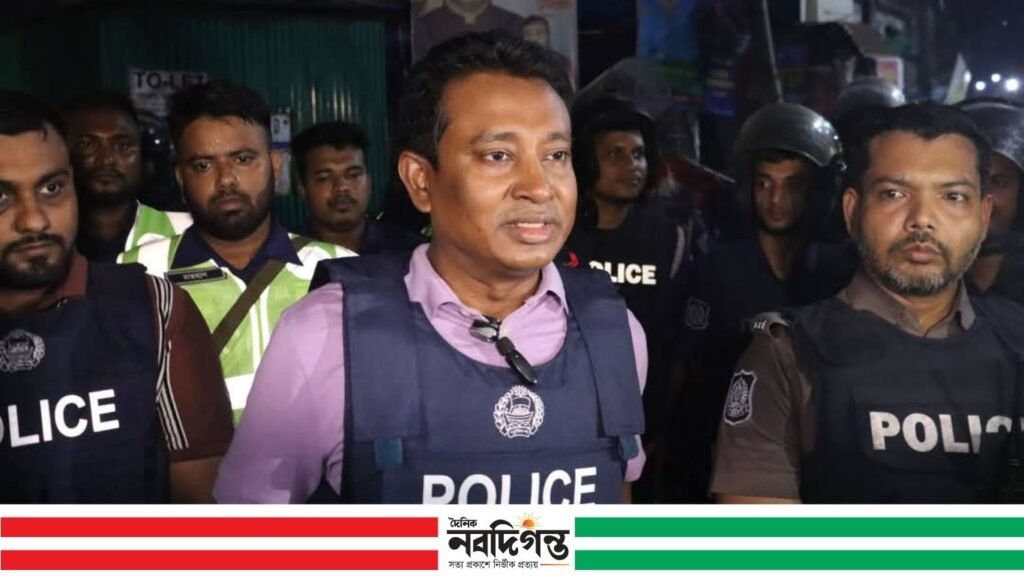 ভৈরবে মাইক্রোবাস স্ট্যান্ডে সংঘর্ষ, পুলিশি হস্তক্ষেপে পরিস্থিতি স্বাভাবিক