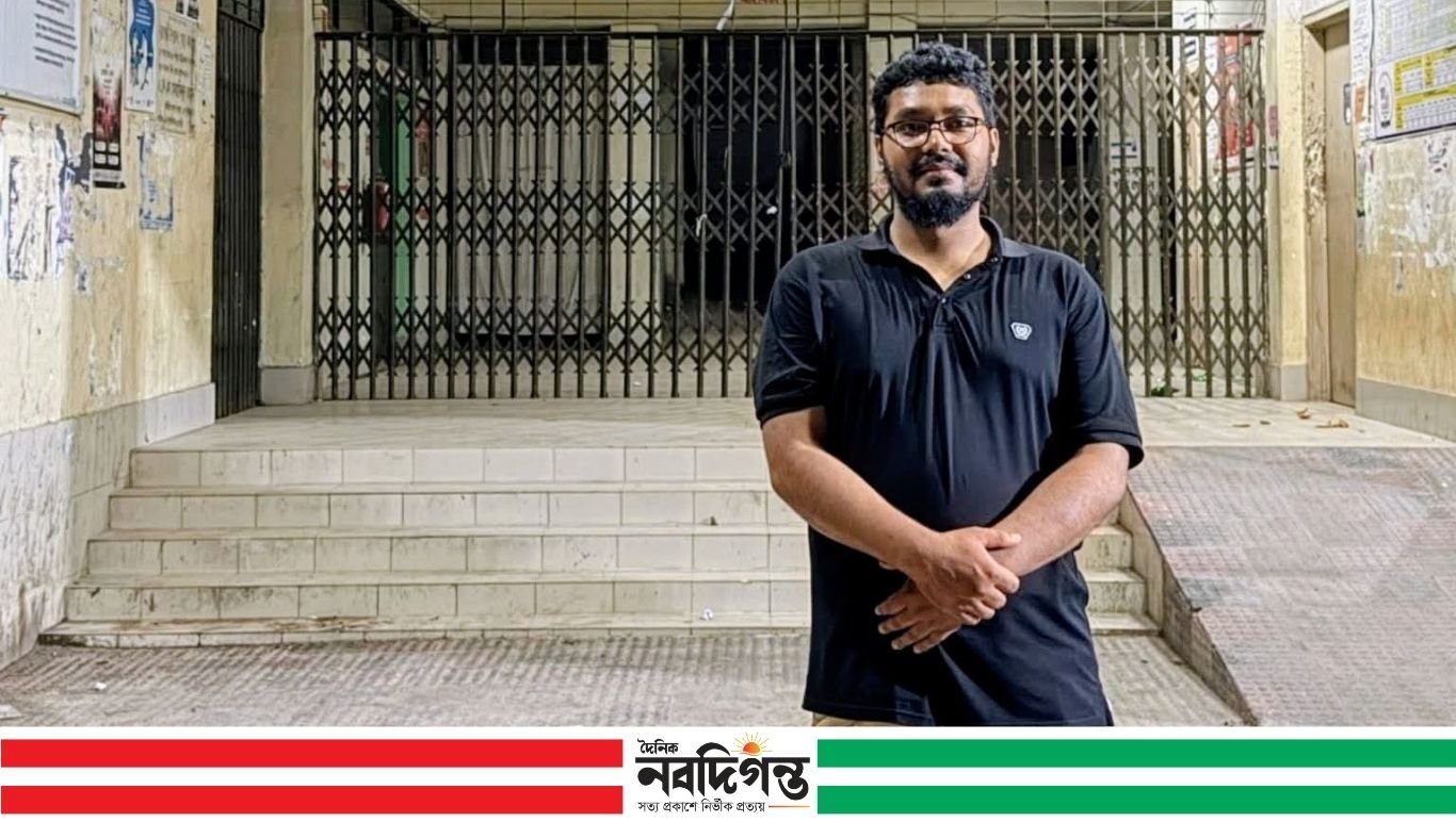 দায়িত্ব ও মানবিকতায় অনুকরণীয় চিকিৎসক ডা. মো. রমজান আলী