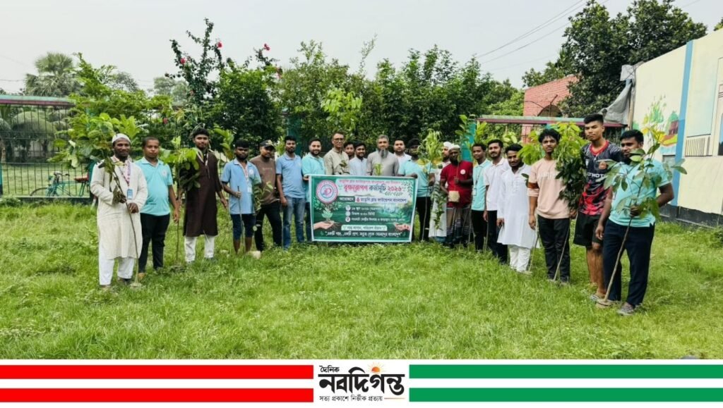 পরিবেশ রক্ষায় রূপগঞ্জে রংতুলি ব্লাড ফাউন্ডেশনের বৃক্ষরোপণ কর্মসূচি পরিবেশ রক্ষায় রূপগঞ্জে রংতুলি ব্লাড ফাউন্ডেশনের বৃক্ষরোপণ কর্মসূচি