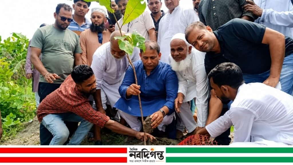 ডাসারে গাছ রোপণের পরিকল্পনা শুরু করলেন এমপি খোকন তালুকদার ডাসারে গাছ রোপণের পরিকল্পনা শুরু করলেন এমপি খোকন তালুকদার