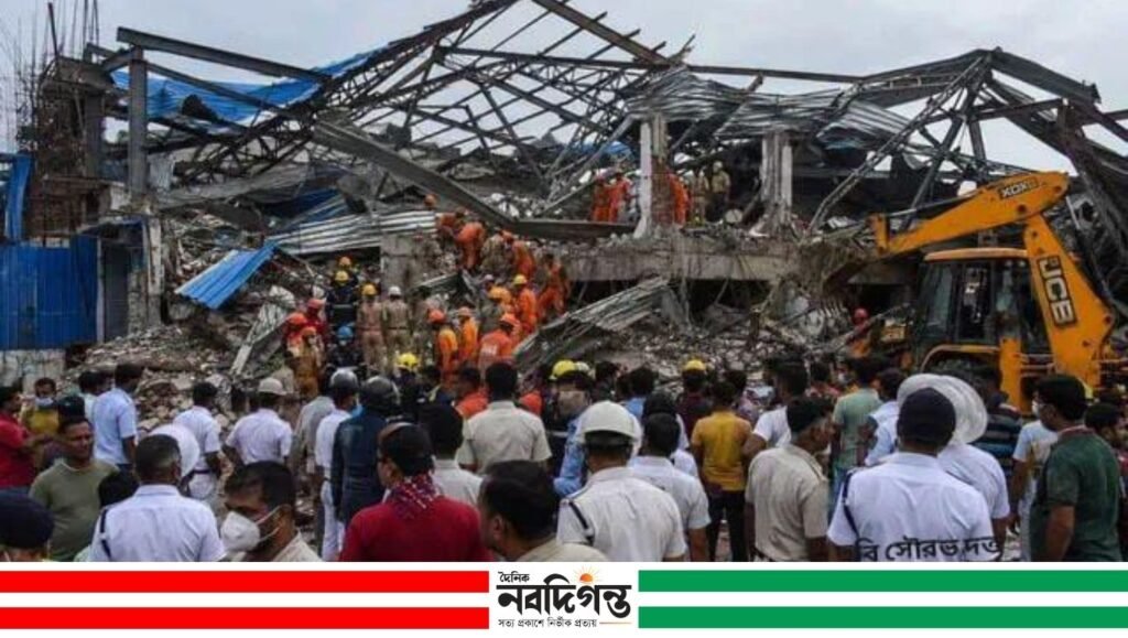 তারাতলায় নির্মাণাধীন লোহার শেড ধস, হতাহত একাধিক শ্রমিক