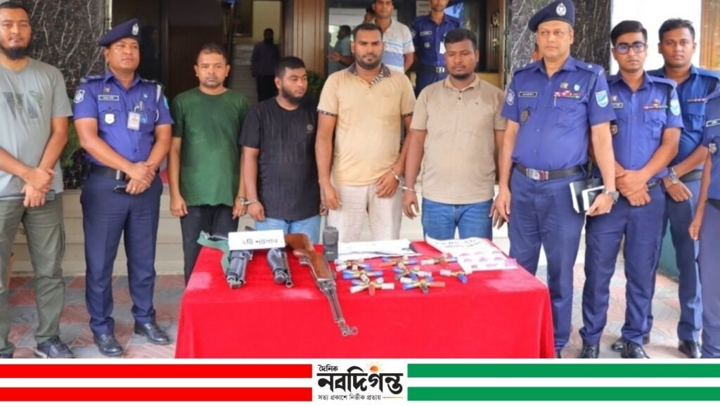 চীনা প্রতিষ্ঠানে চাকরির প্রলোভন দেখিয়ে অস্ত্র লুট, ডাকাত চক্রের ৪ সদস্য গ্রেফতার