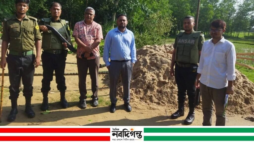অবৈধ বালু উত্তোলনের অভিযোগে প্রশাসনের অভিযান অবৈধ বালু উত্তোলনের অভিযোগে প্রশাসনের অভিযান