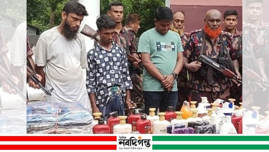 বেনাপোল কাস্টমসের দুই সহকারী রাজস্ব কর্মকর্তা ও তিন সিপাই সাময়িক বরখাস্ত