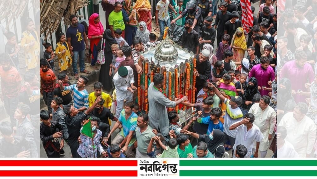 কারবালার চেতনায় ধর্মীয় ভাবগাম্ভীর্যে নাসিরনগরে পবিত্র আশুরা উদযাপন কারবালার চেতনায় ধর্মীয় ভাবগাম্ভীর্যে নাসিরনগরে পবিত্র আশুরা উদযাপন