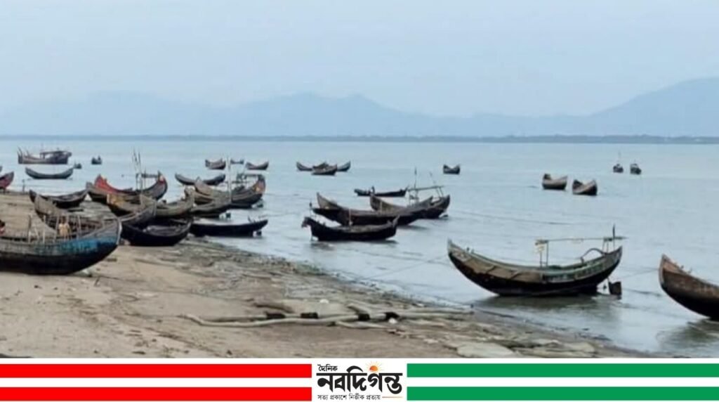 টেকনাফ উপকূল থেকে ট্রলারসহ পাঁচ জেলেকে ধরে নেওয়ার অভিযোগ টেকনাফ উপকূল থেকে ট্রলারসহ পাঁচ জেলেকে ধরে নেওয়ার অভিযোগ