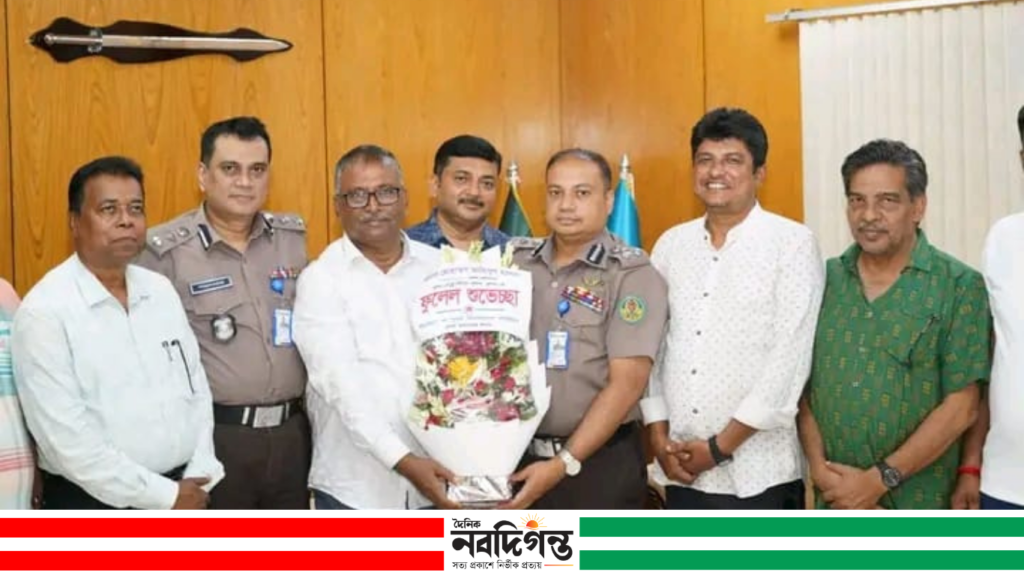 রথযাত্রা উপলক্ষে কেএমপি ও পূজা উদযাপন পরিষদের মতবিনিময় সভা রথযাত্রা উপলক্ষে কেএমপি ও পূজা উদযাপন পরিষদের মতবিনিময় সভা
