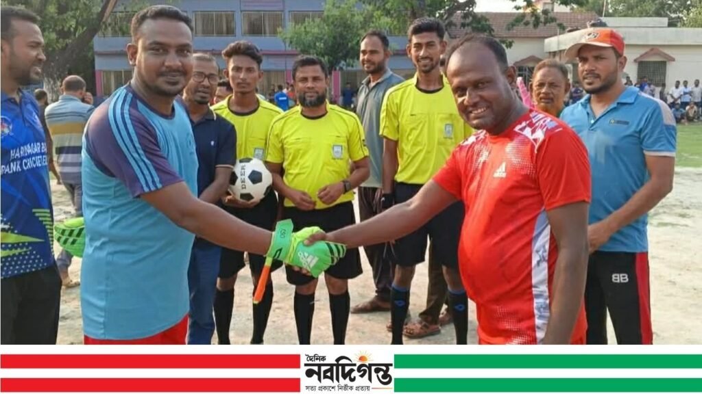 শ্যামনগরে বিশ্বকাপ ফুটবল উপলক্ষে সাবেক ফুটবলারদের নিয়ে টুর্নামেন্ট