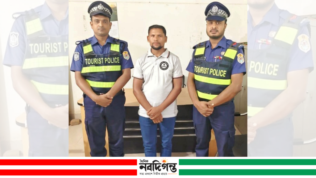 পাহাড়পুর বৌদ্ধবিহারে চীনা পর্যটক হেনস্তা, ভিডিও ভাইরালে যুবক আটক