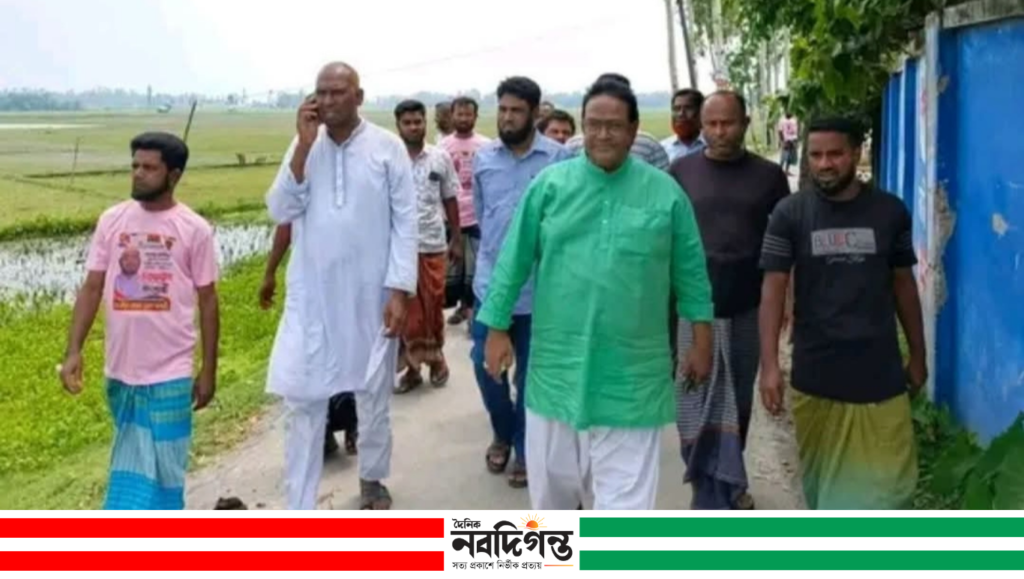 কচাকাটা-আয়নালের ঘাট সড়কের ঝুঁকিপূর্ণ ব্রিজ পরিদর্শনে সাইফুর রহমান রানা কচাকাটা-আয়নালের ঘাট সড়কের ঝুঁকিপূর্ণ ব্রিজ পরিদর্শনে সাইফুর রহমান রানা